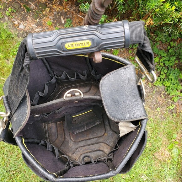 STANLEY FatMax Technician's Tool Bag - M#STA193952 - Discontinued - Picture 2 of 9